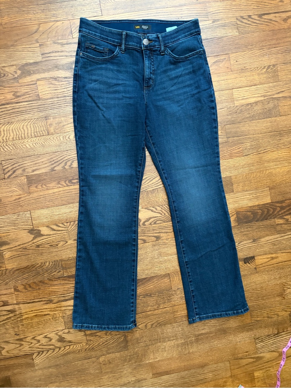 Lee Women's Regular Fit Bootcut Mid Rise 10 Short Dark Blue Jeans